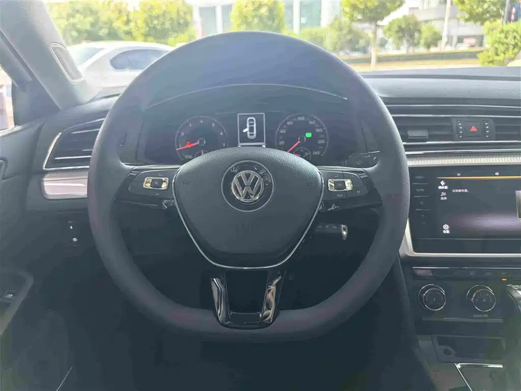 Volkswagen Lamando — миниатюра 15