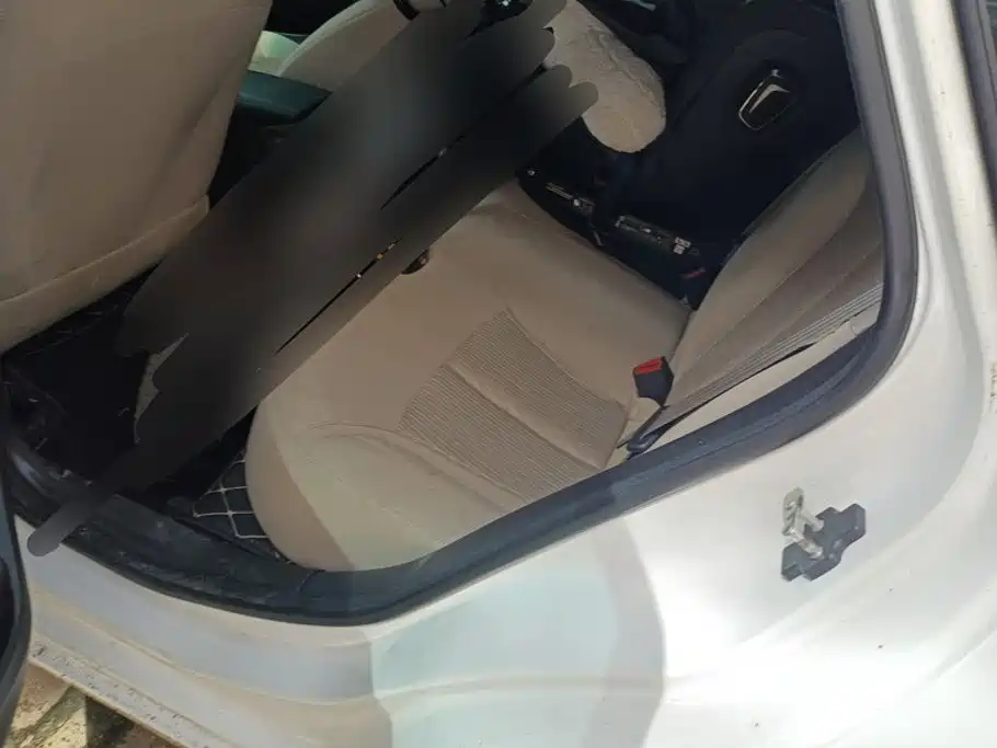 Buick Excelle — миниатюра 11