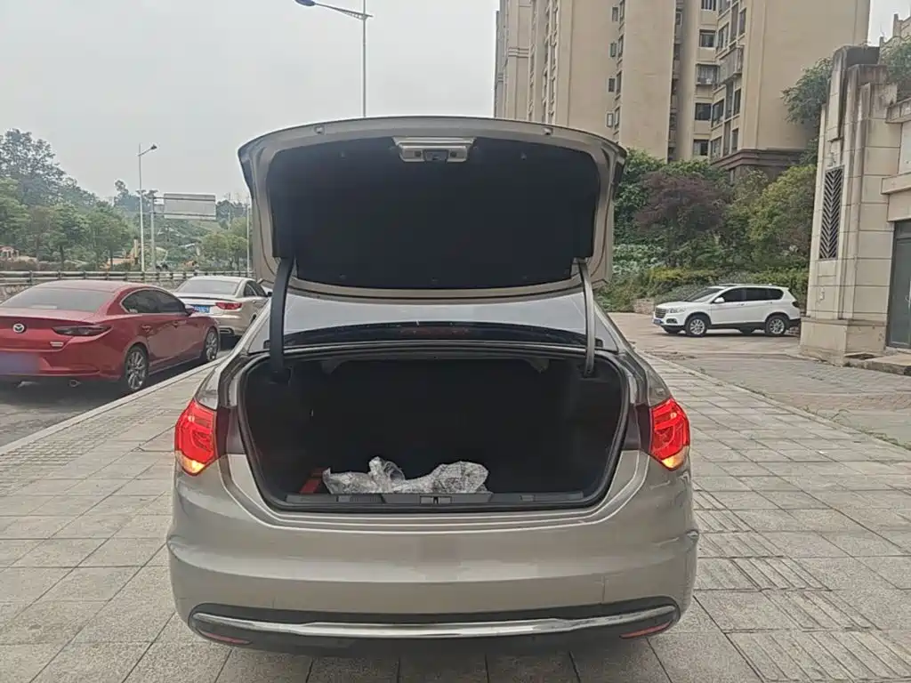 Citroen C4L — миниатюра 19