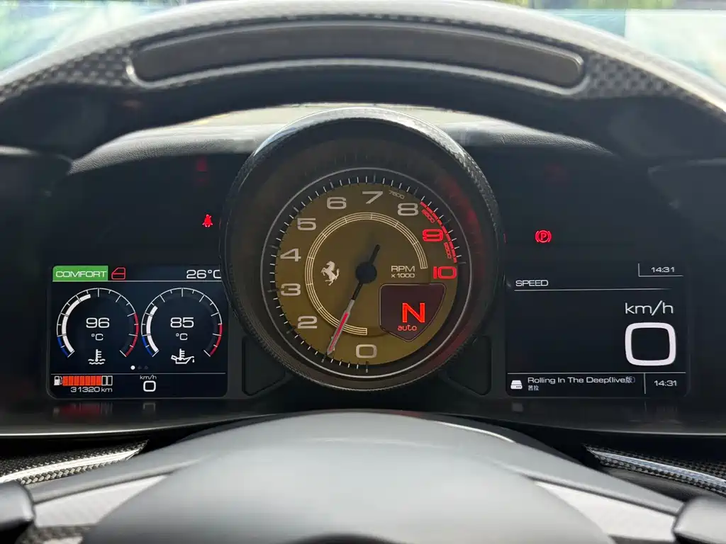 Ferrari GTC4Lusso — миниатюра 11