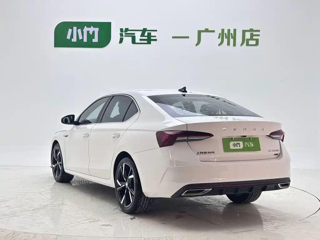 Skoda Octavia — миниатюра 4