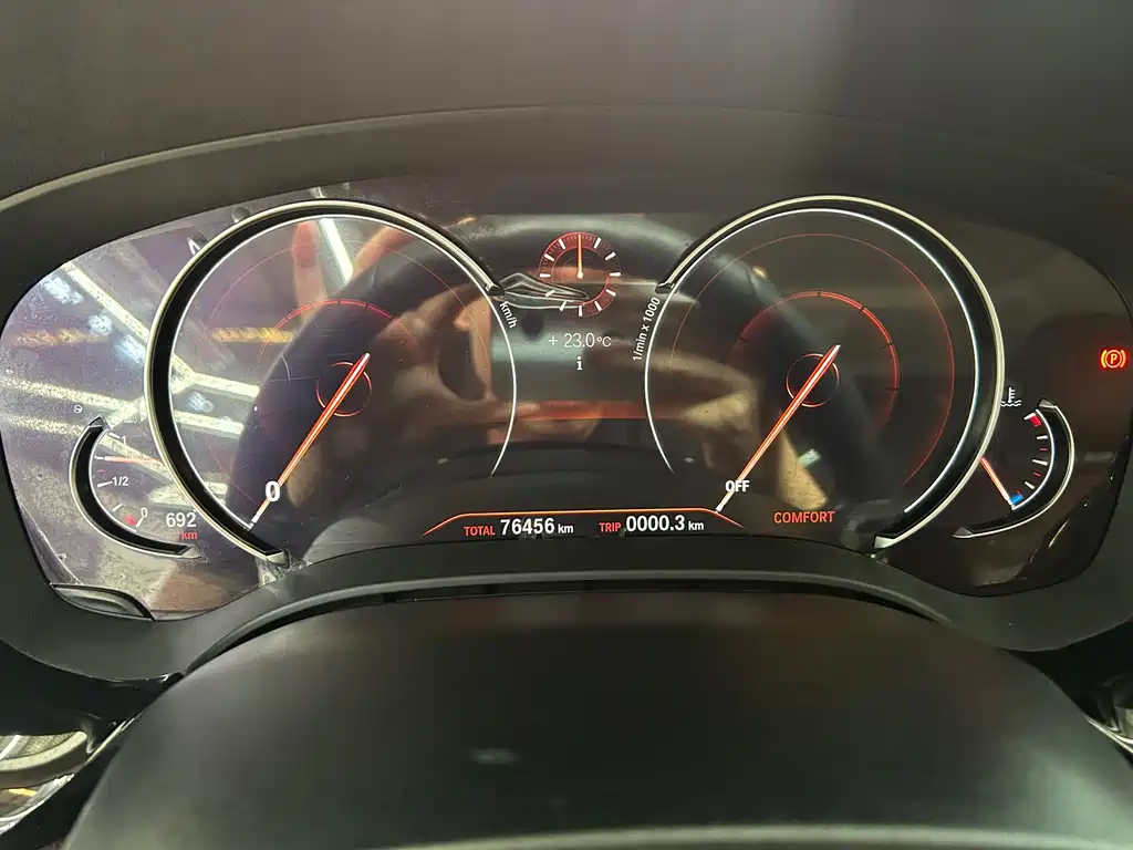 BMW 5 Series — миниатюра 6