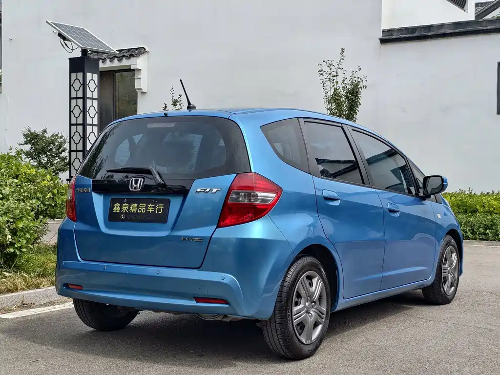 Honda Fit — миниатюра 5
