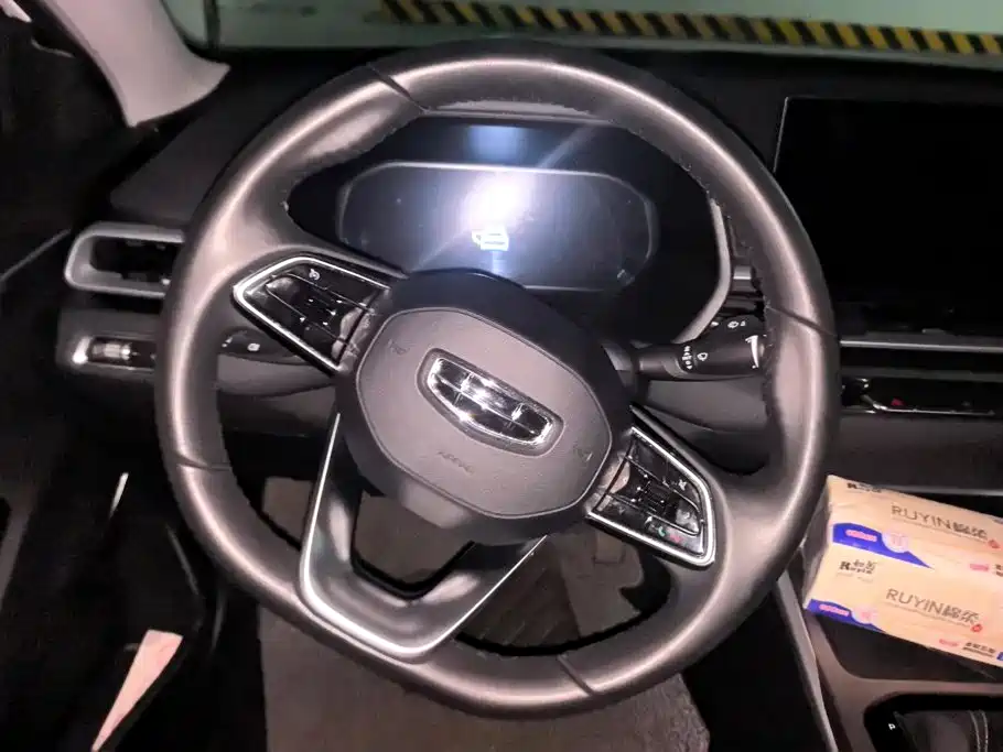 Geely Emgrand — миниатюра 15