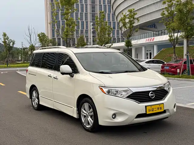 Nissan Quest