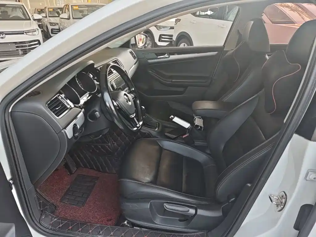 Volkswagen Sagitar — миниатюра 15