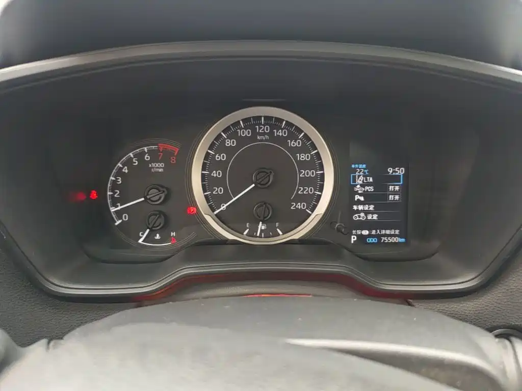Toyota Corolla Cross — миниатюра 12