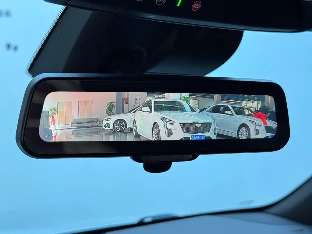 Cadillac CT6 — миниатюра 13