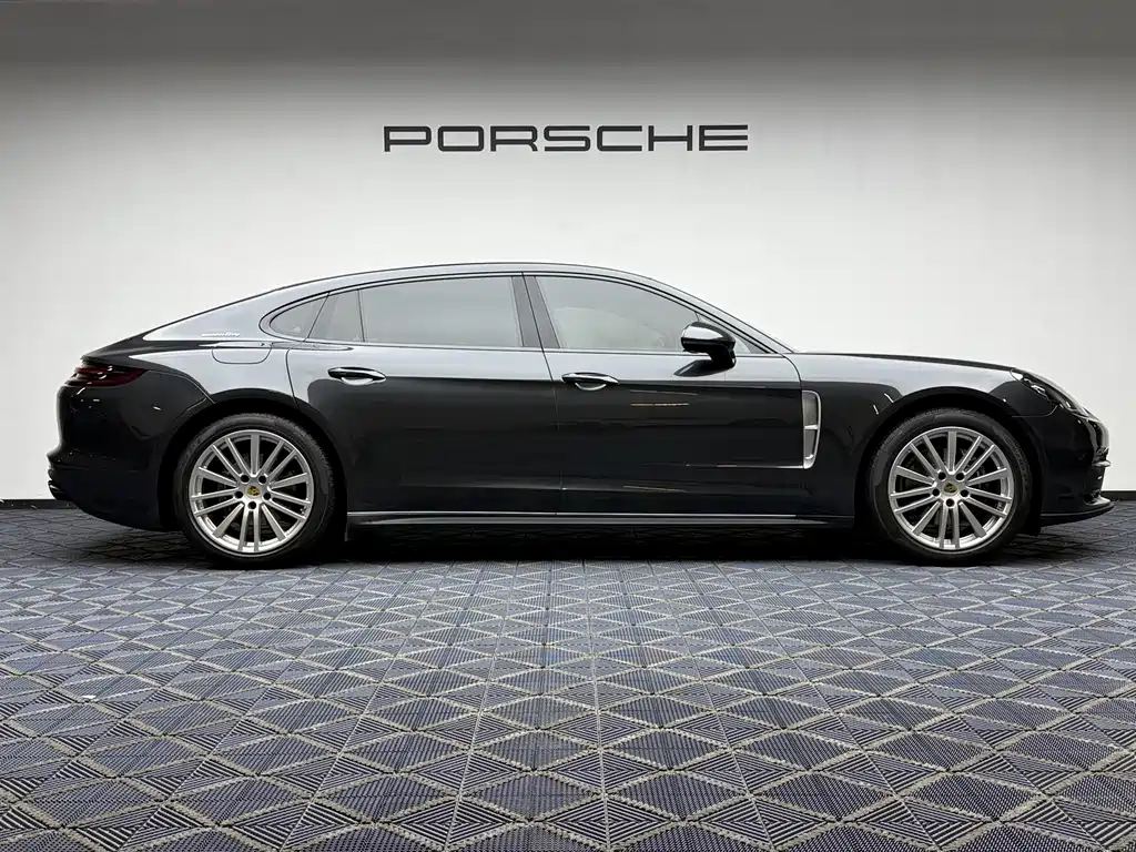 Porsche Panamera — миниатюра 16