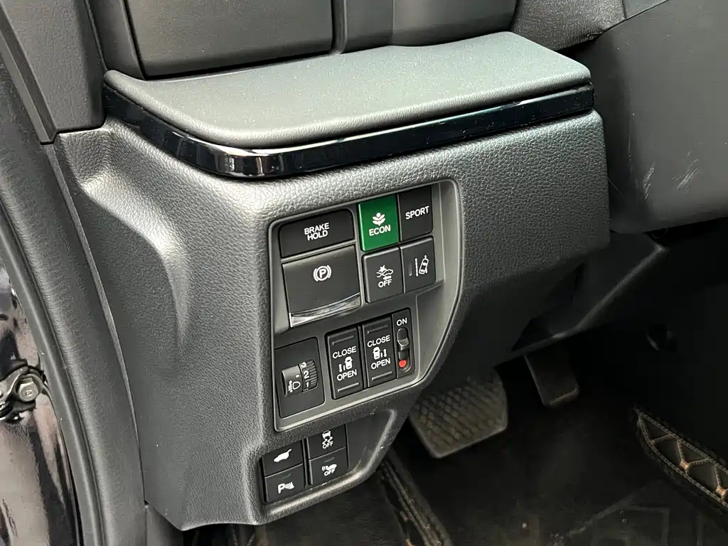 Honda Odyssey — миниатюра 5