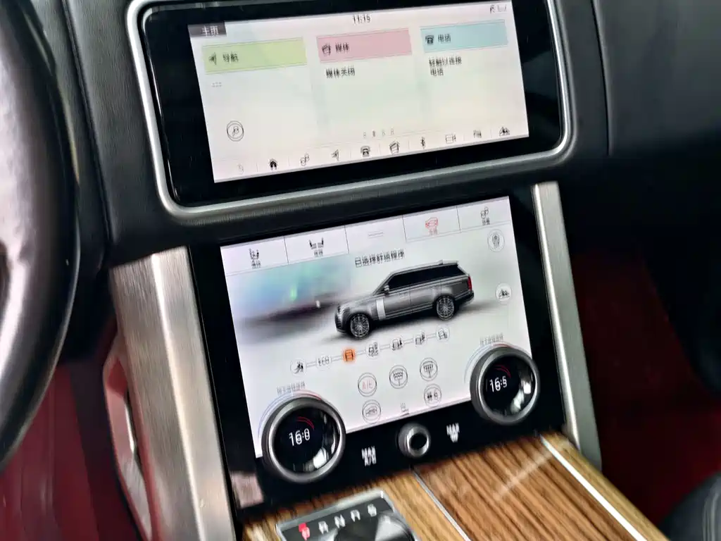 Land Rover Range Rover — миниатюра 7