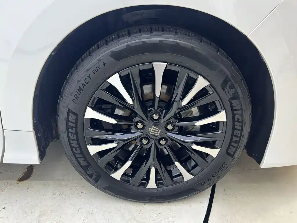 Toyota Vellfire — миниатюра 9