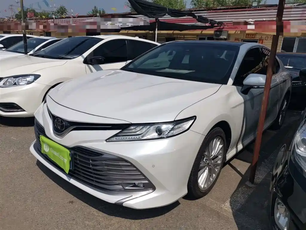 Toyota Camry 2019