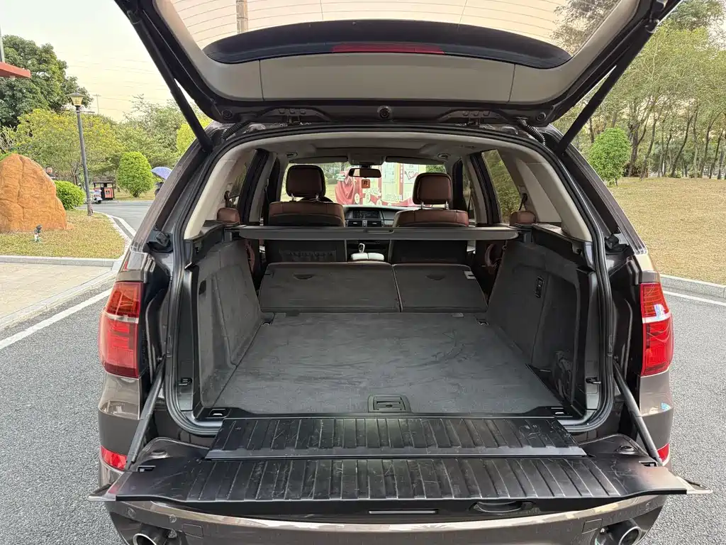 BMW X5 (Import) — миниатюра 27