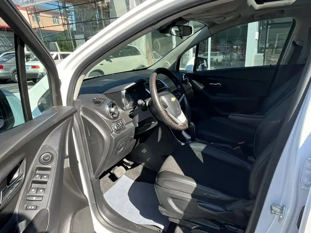 Chevrolet Trax — миниатюра 22