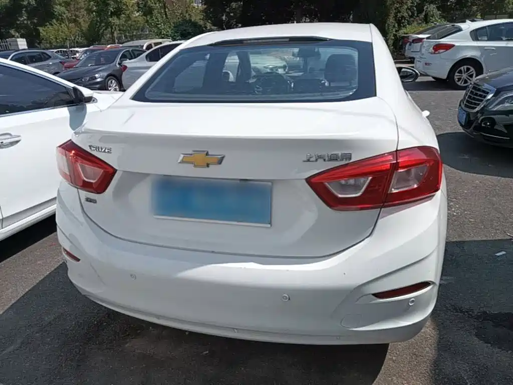 Chevrolet Cruze — миниатюра 6