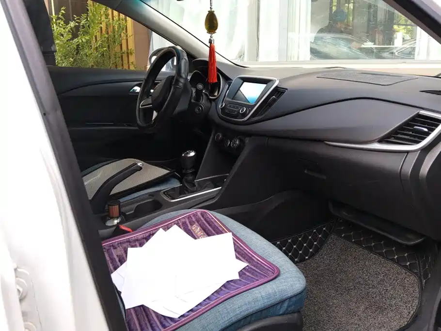 Chevrolet Cavalier — миниатюра 8