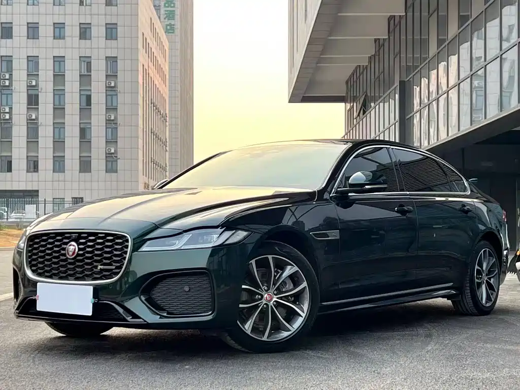 Купить Jaguar XFL