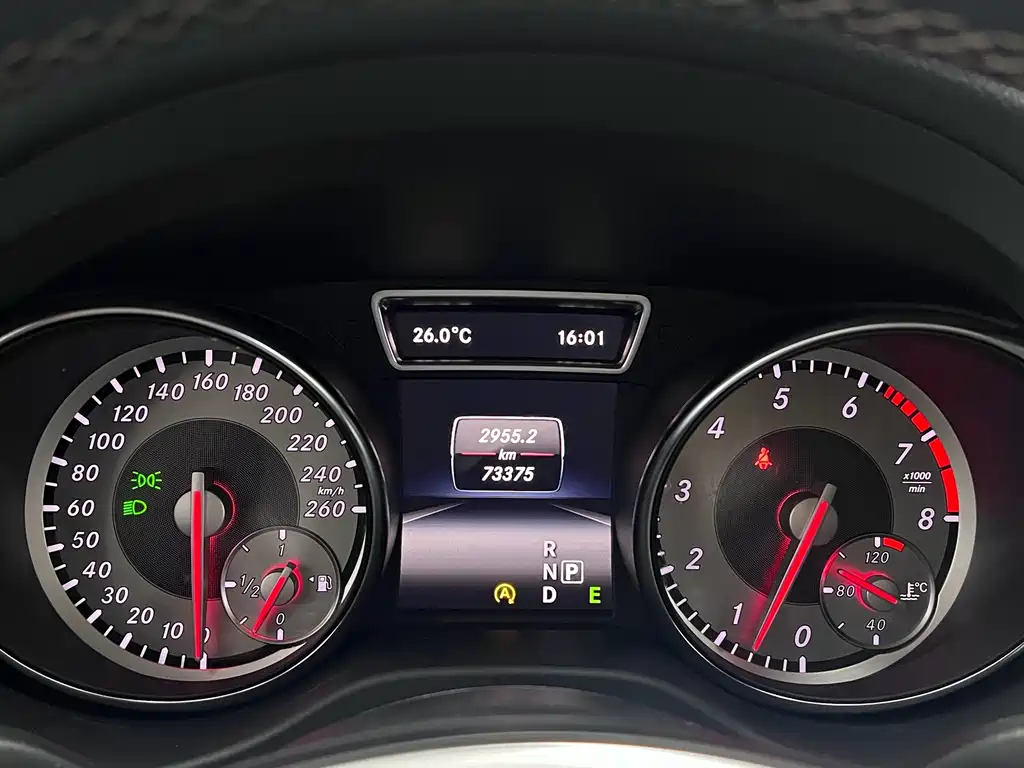 Mercedes-Benz GLA — миниатюра 31