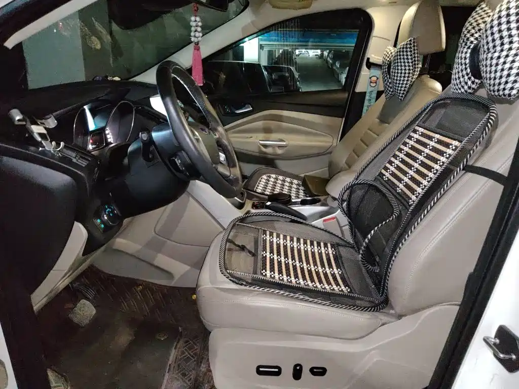 Ford Kuga — миниатюра 11