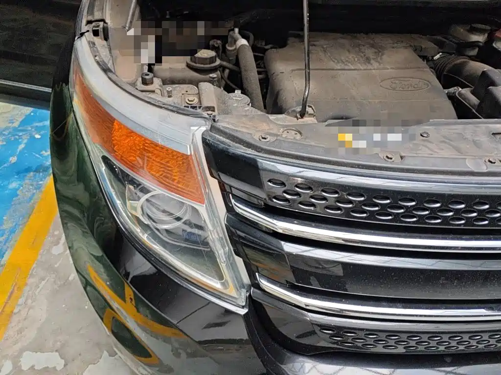 Ford Explorer (Import) — миниатюра 20