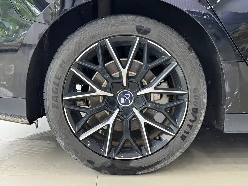 BYD Han — миниатюра 10