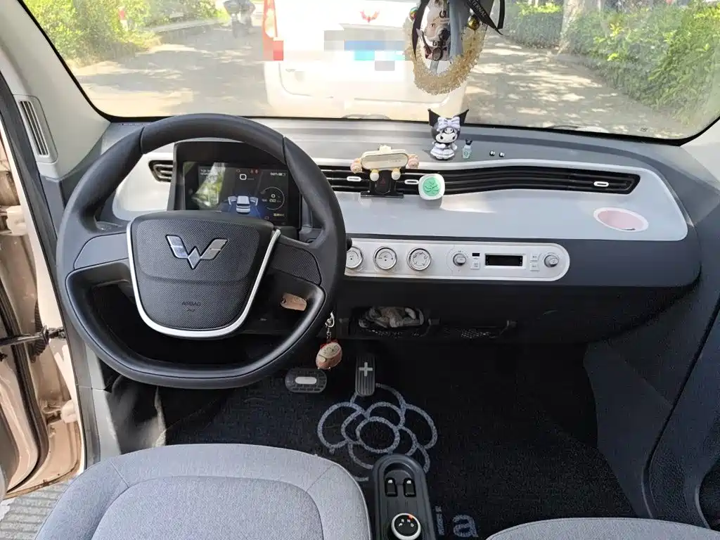Wuling MINIEV — миниатюра 5