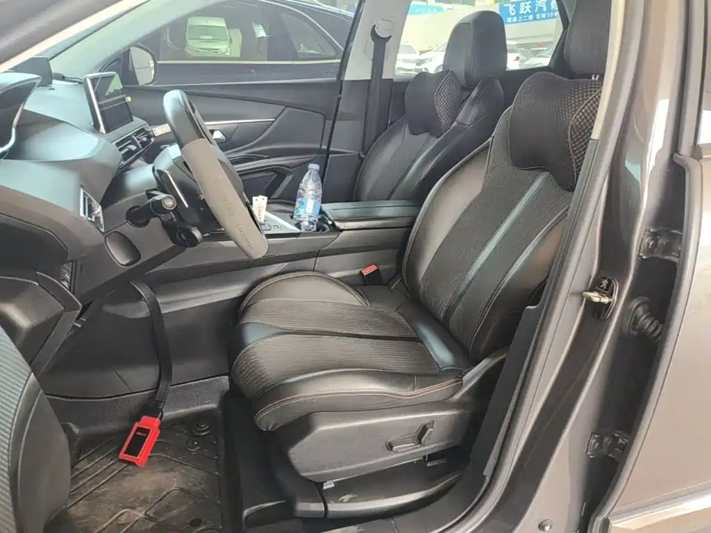 Peugeot 4008 — миниатюра 15