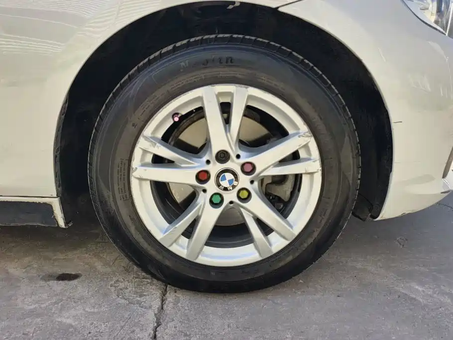 BMW 2 Series Active Tourer — миниатюра 6