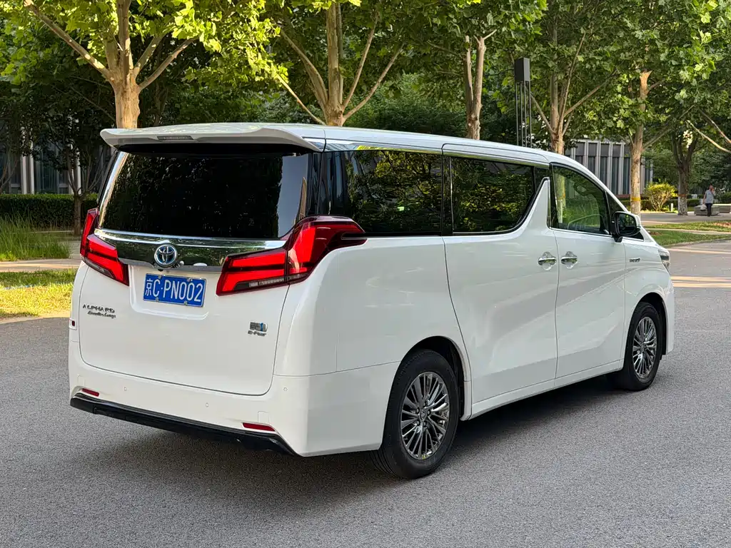 Toyota Alphard 2020 2.5L Luxury