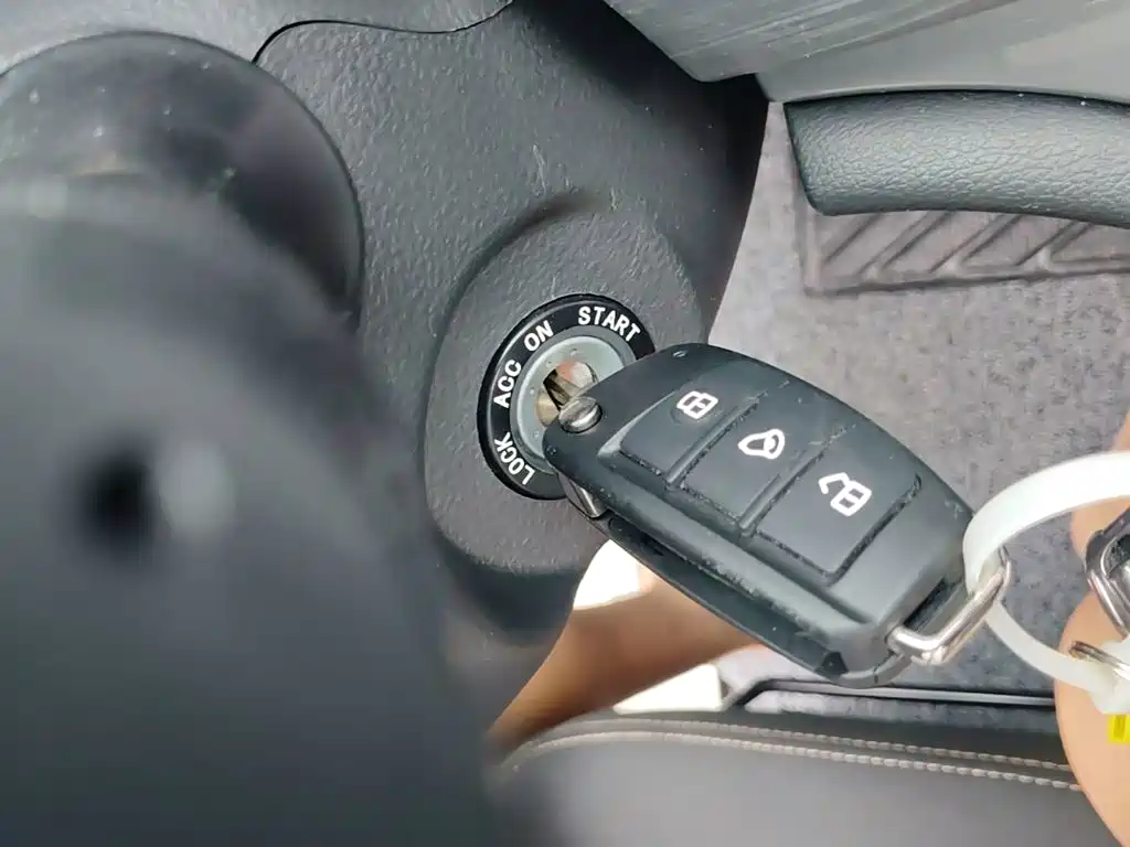 JAC Refine Refine M3 — миниатюра 9