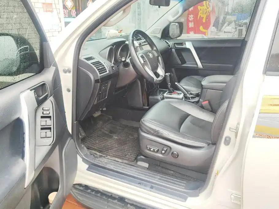 Toyota Prado — миниатюра 9