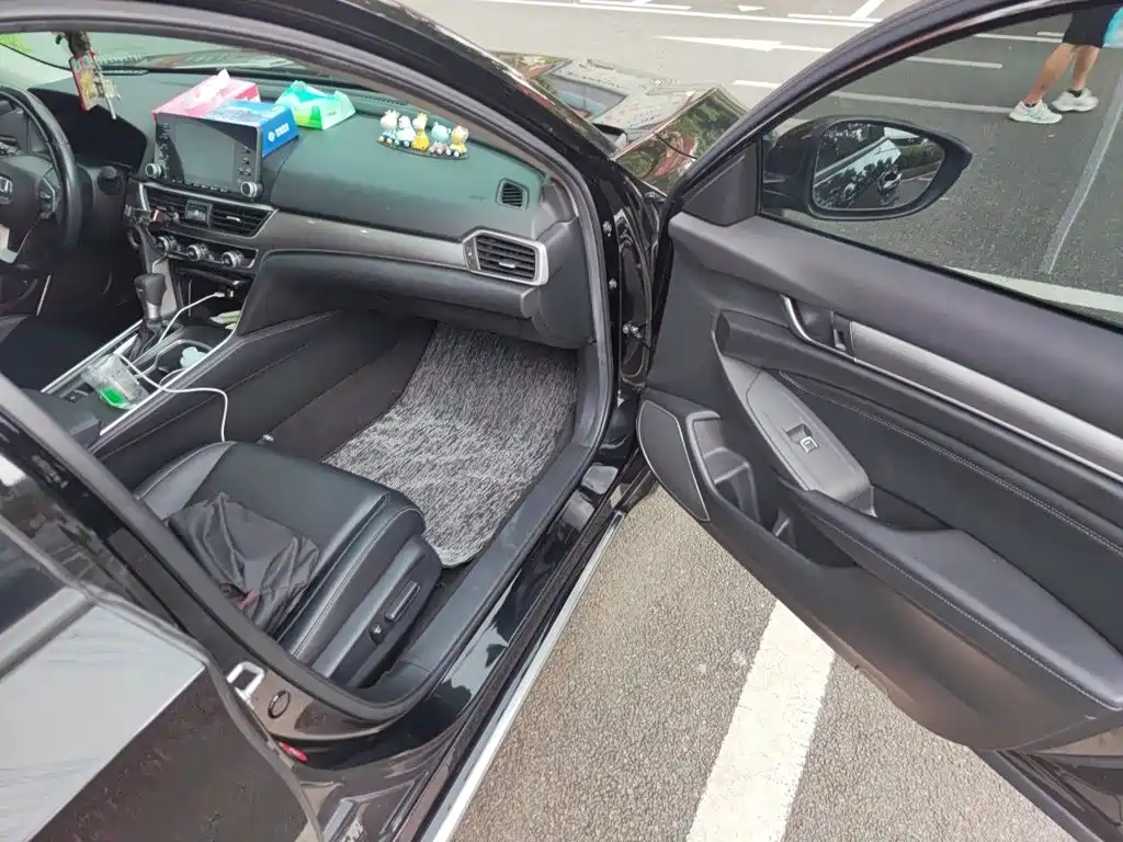 Honda Accord — миниатюра 19