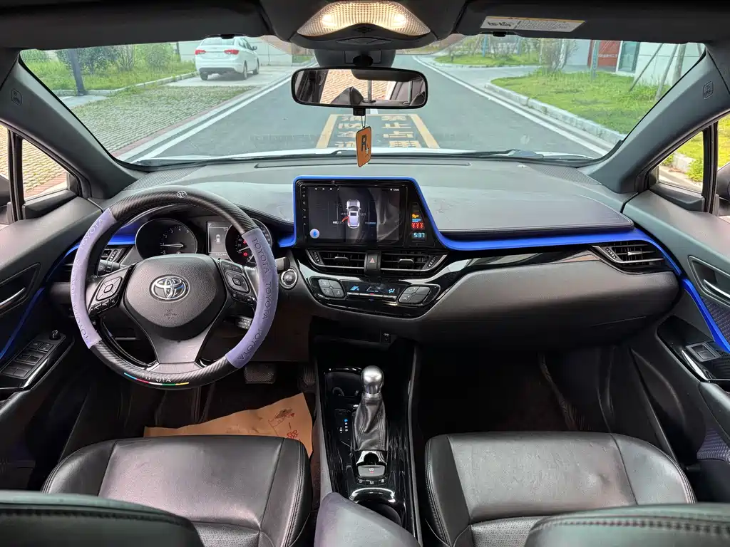 Toyota IZOA — миниатюра 7