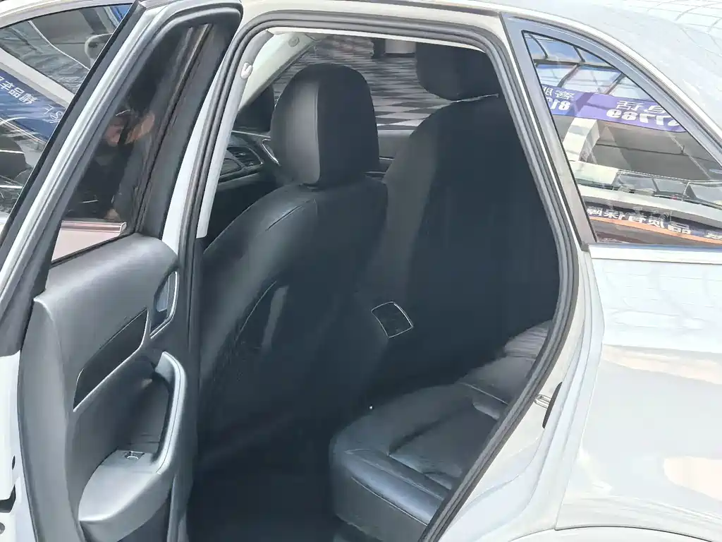 Audi Q3 — миниатюра 8