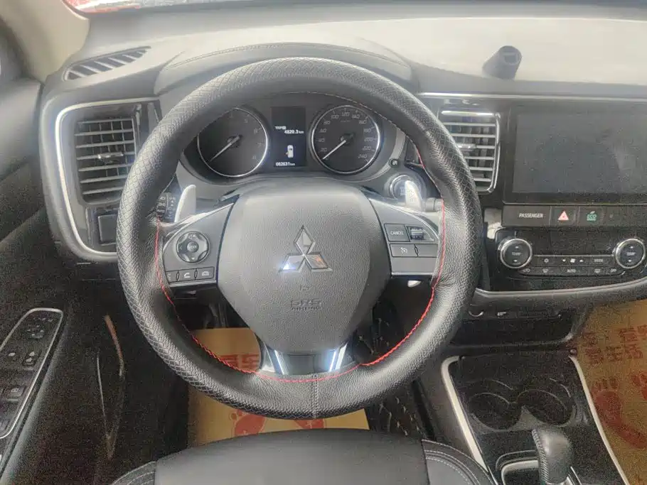 Mitsubishi Outlander — миниатюра 15