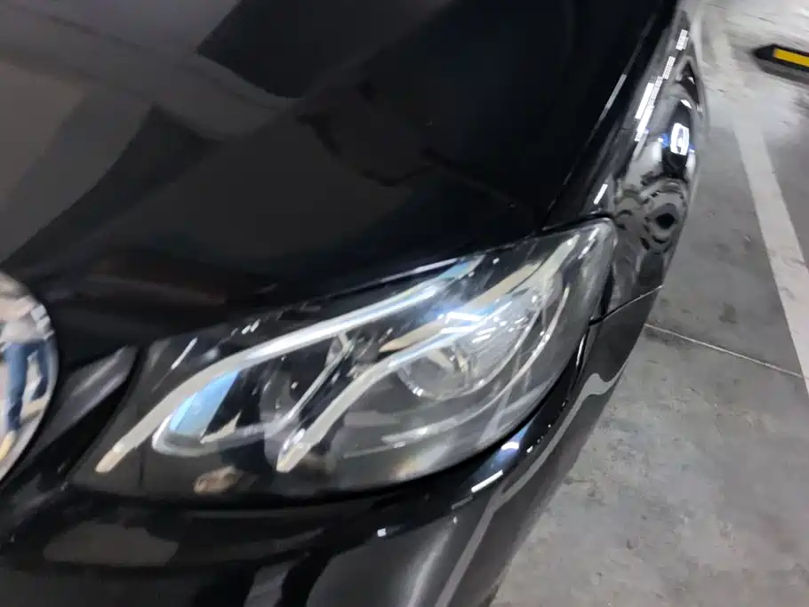 Mercedes-Benz E-Class — миниатюра 5