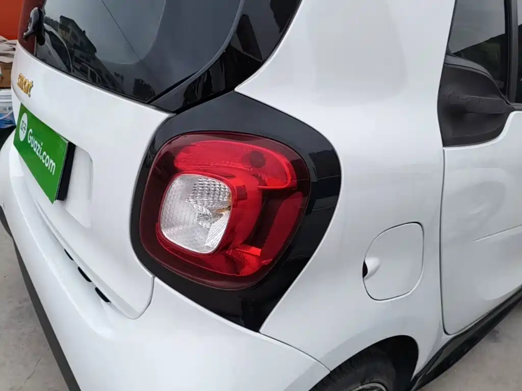 smart Smart Fortwo — миниатюра 8