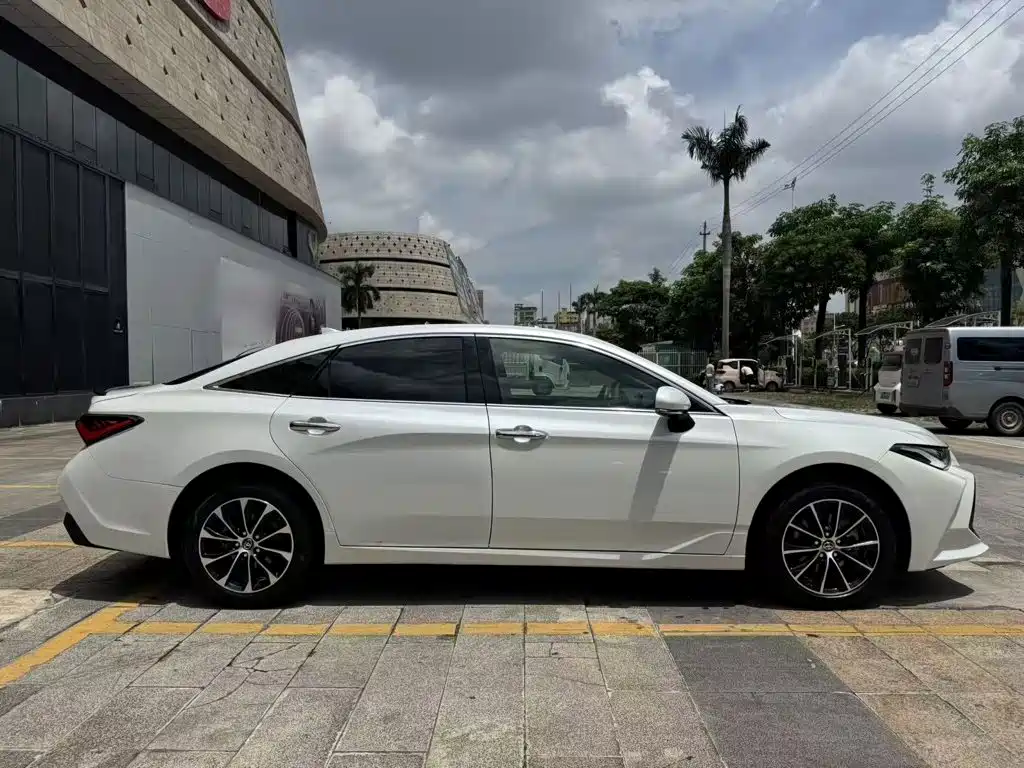 Toyota Avalon — миниатюра 24