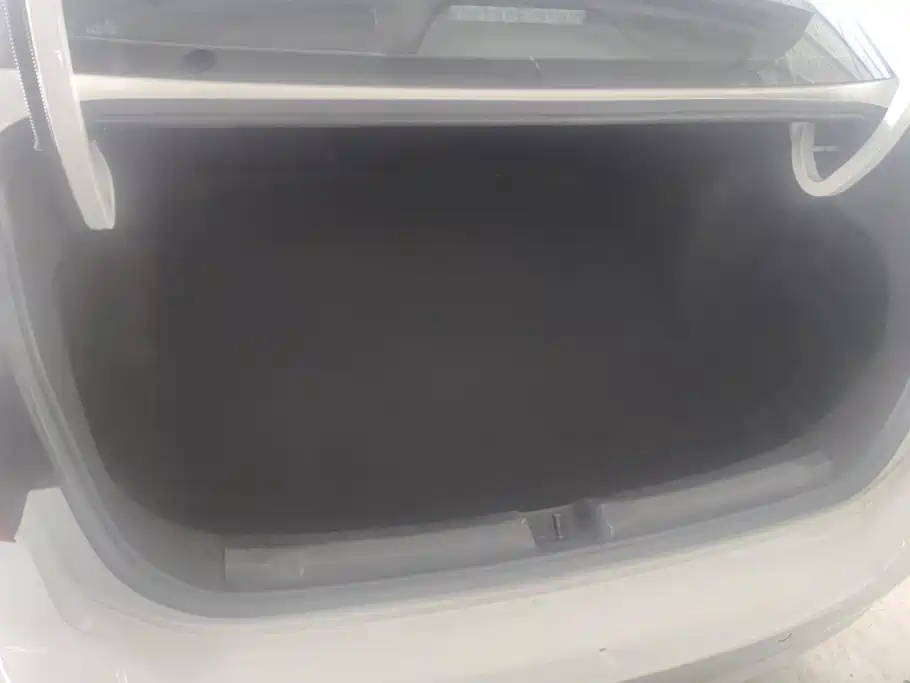 Volkswagen Lavida — миниатюра 4