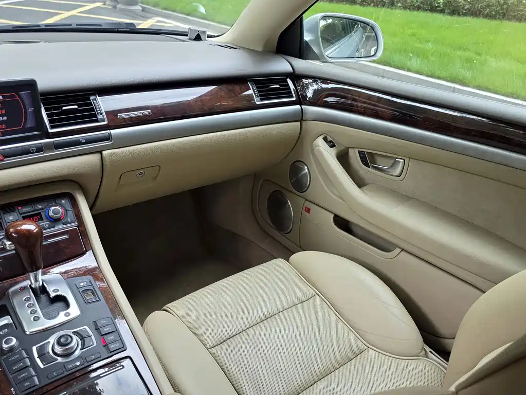 Audi A8 — миниатюра 27