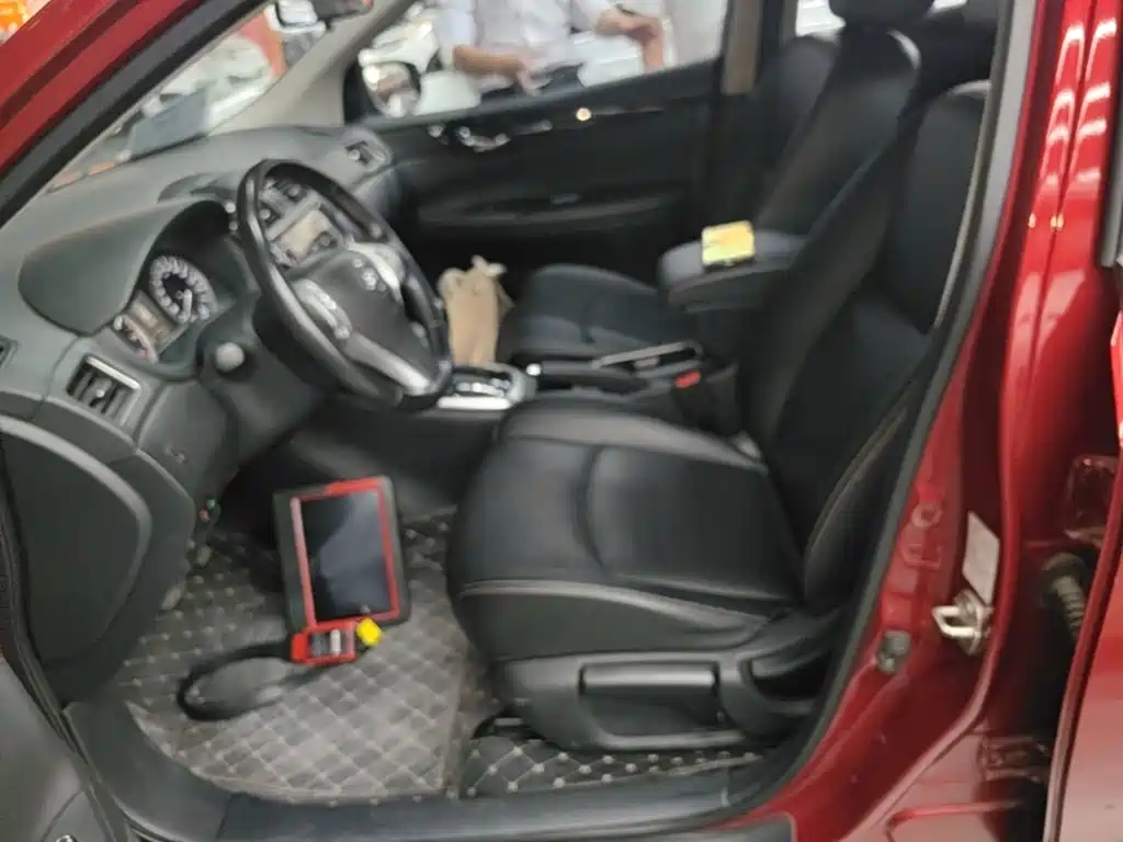 Nissan Tiida — миниатюра 15