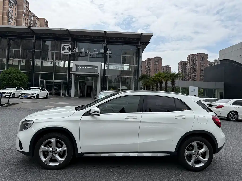 Mercedes-Benz GLA 2018 GLA 200