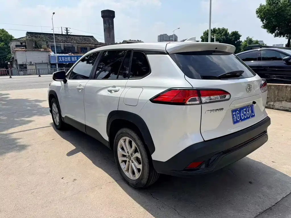 Toyota Frontlander — миниатюра 6