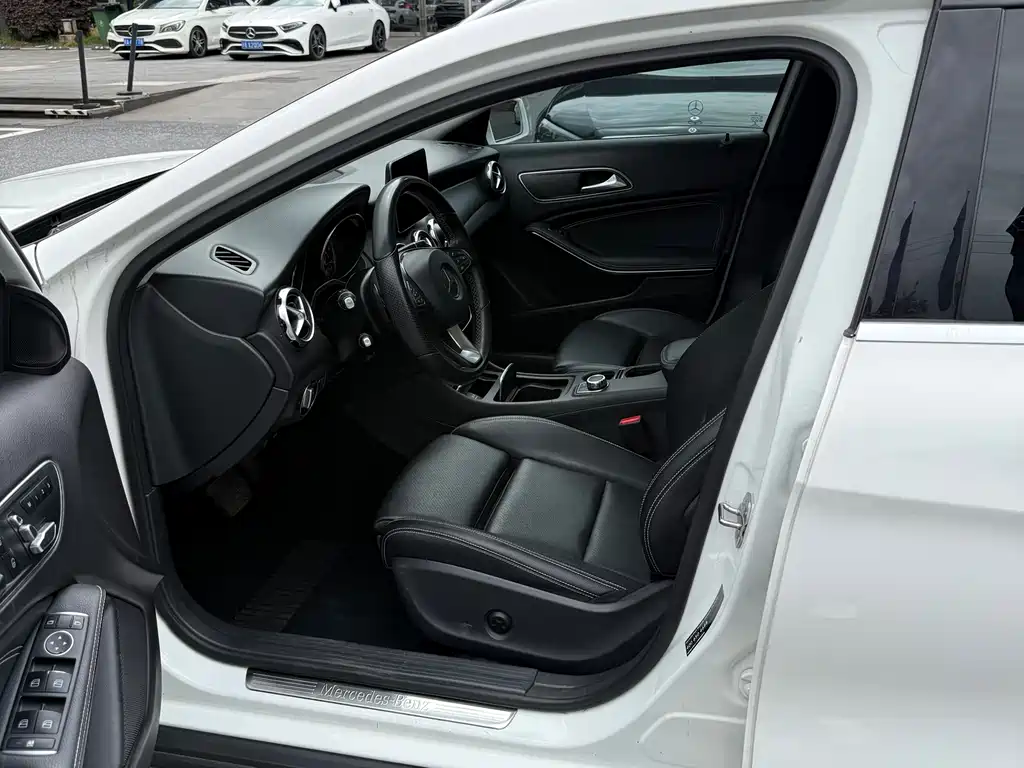 Mercedes-Benz GLA 2018 GLA 200