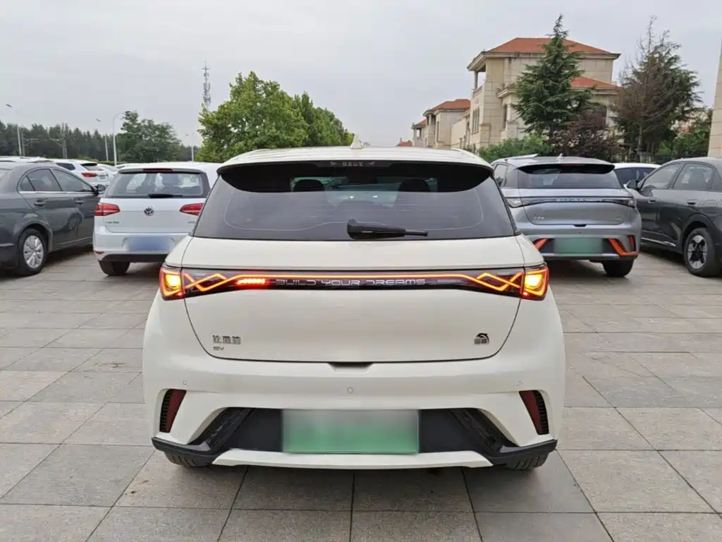 BYD Dolphin — миниатюра 6