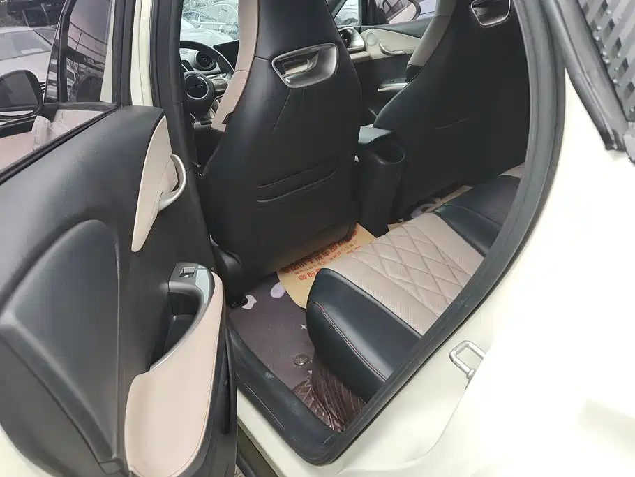 BYD Dolphin — миниатюра 11