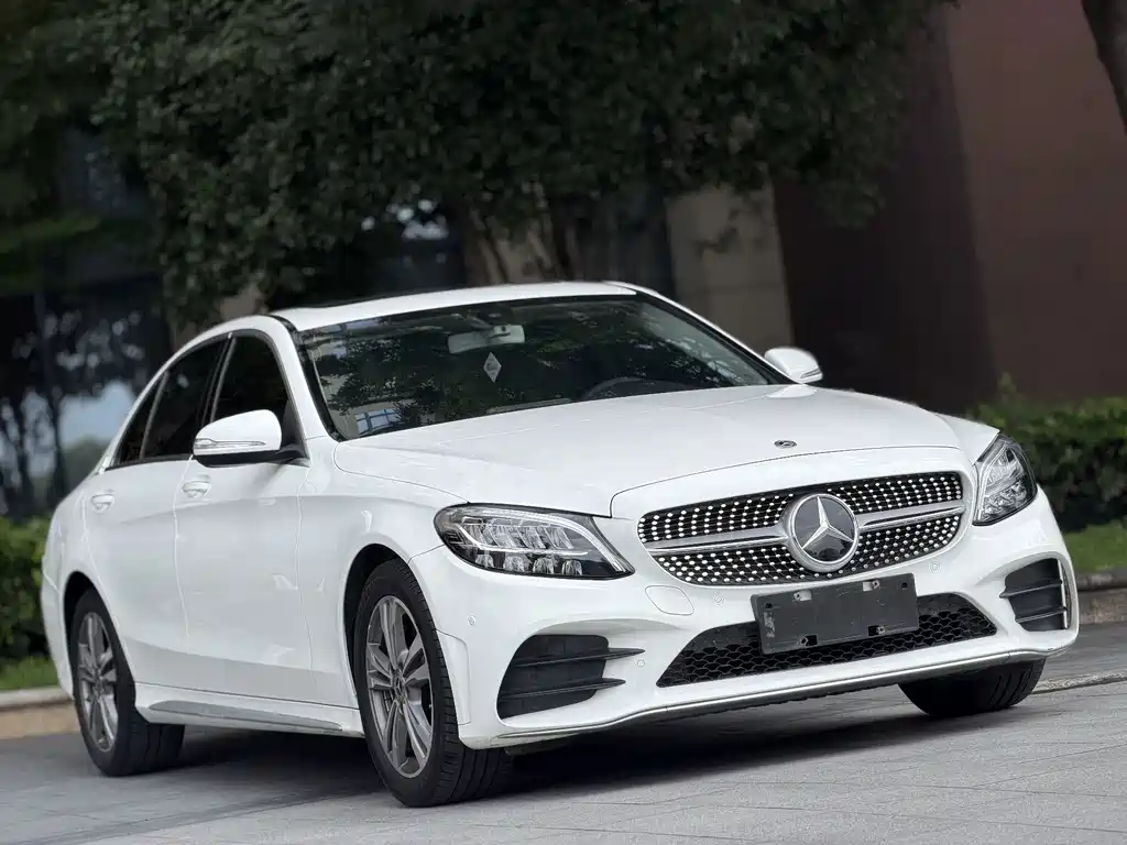 Mercedes-Benz C-Class — миниатюра 3