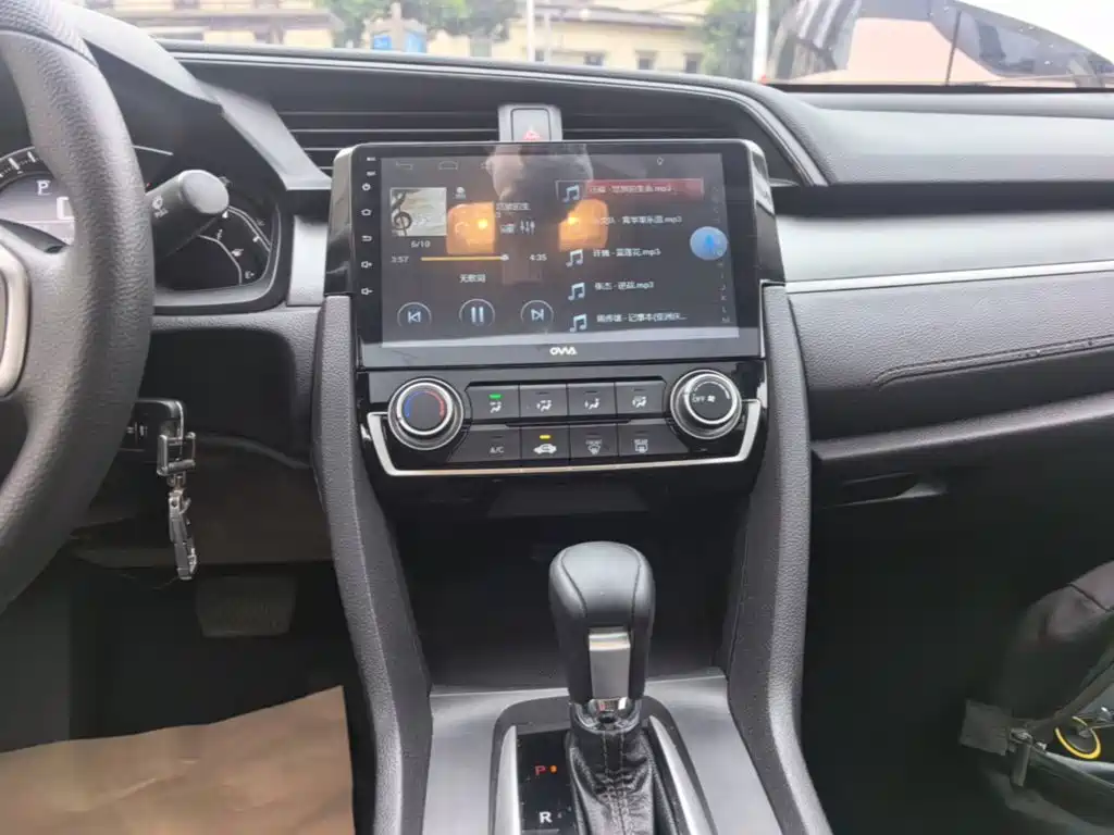 Honda Civic — миниатюра 13
