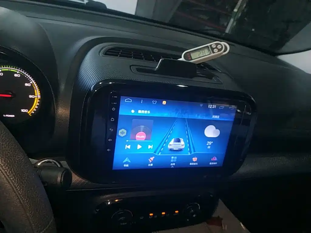 Roewe Clever — миниатюра 13